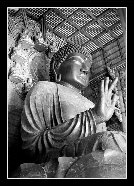 The image “http://400iso.com.free.fr/photos/Japan_statue.jpg” cannot be displayed, because it contains errors.